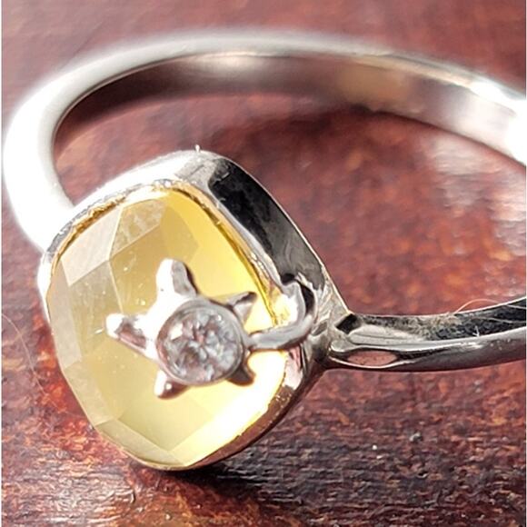Chic Rhodium-Plated Size 9 Ring with Yellow Faceted Gemstone and Star Accent - Picture 3 of 10